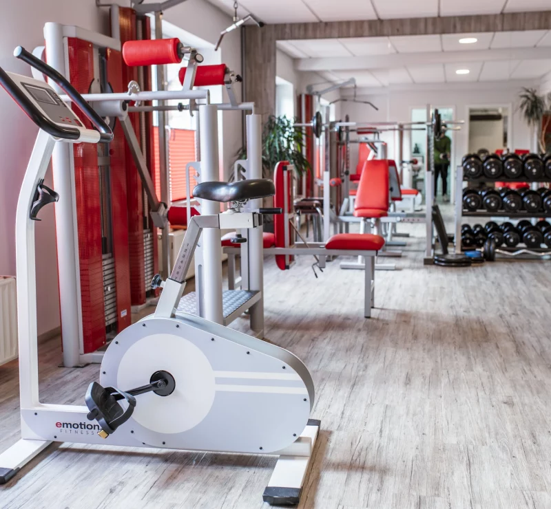 Sportgeräte im Fitnessstudio in Hessisch Lichtenau